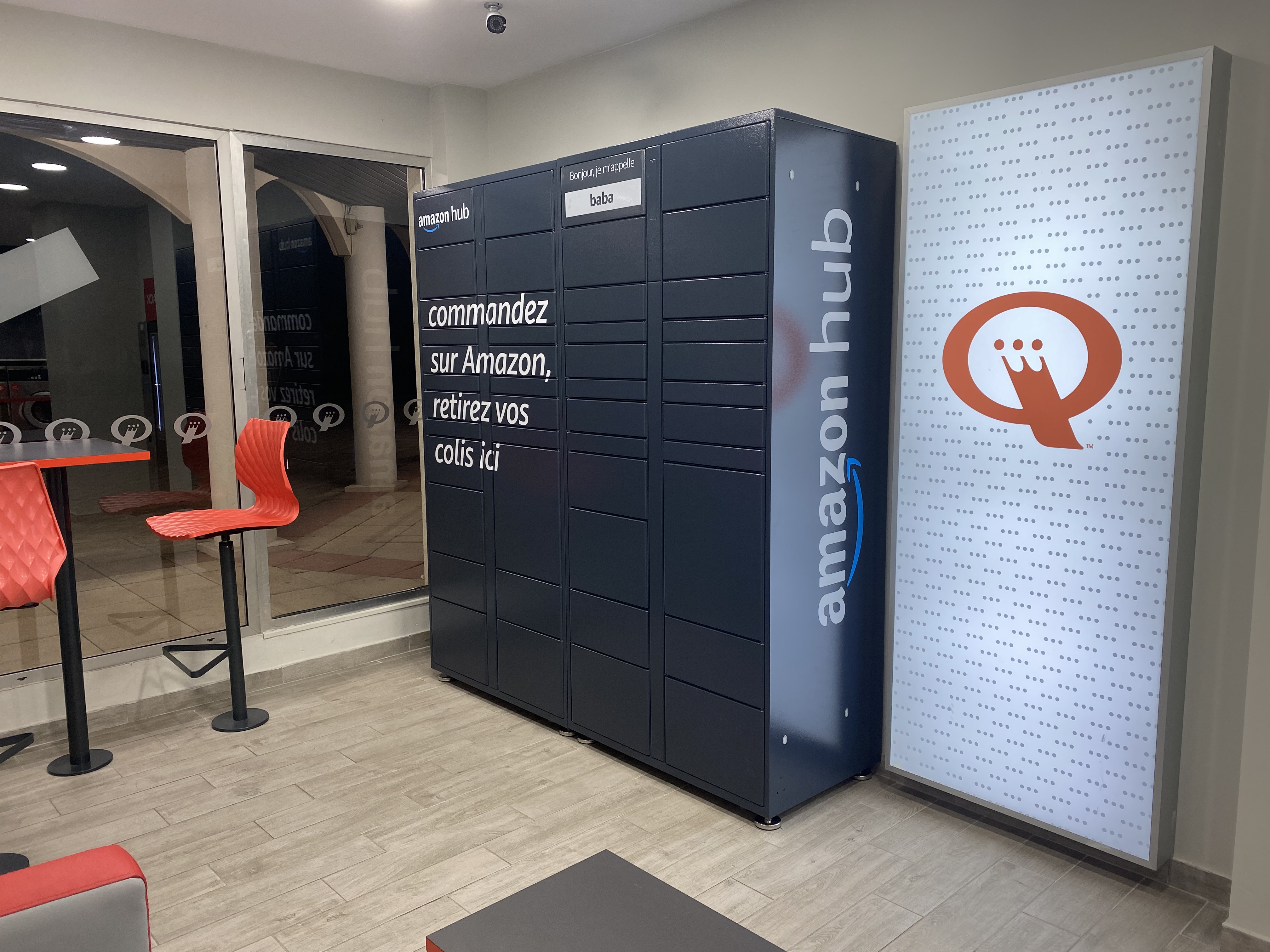 Point relais Amazon Locker à la laverie d'Écully